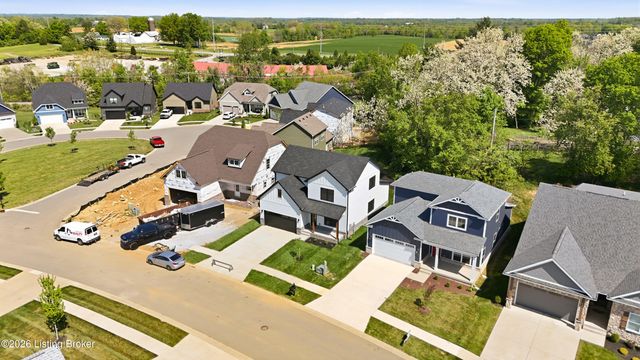 1148 Greens Dr, Simpsonville, KY 40067