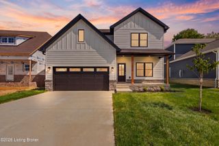 1148 Greens Dr, Simpsonville, KY 40067