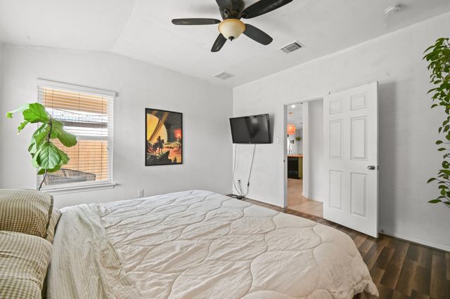 1600 Wedgewood TRL, Lockhart, TX 78644