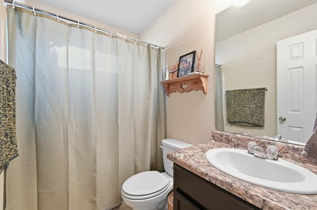 1600 Wedgewood TRL, Lockhart, TX 78644