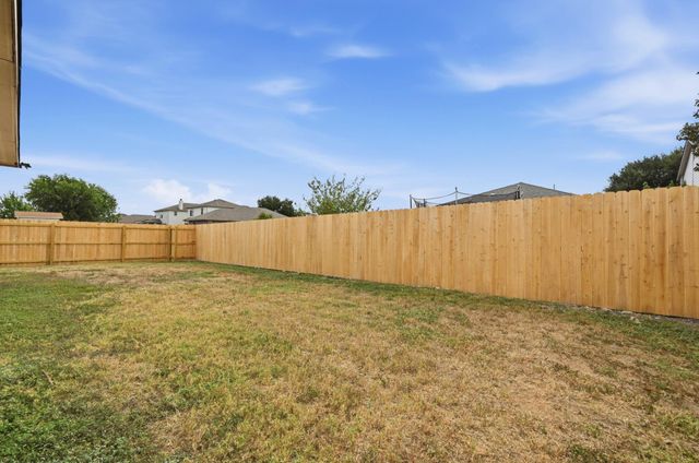 1600 Wedgewood TRL, Lockhart, TX 78644