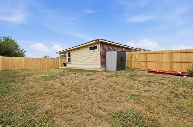 1600 Wedgewood TRL, Lockhart, TX 78644