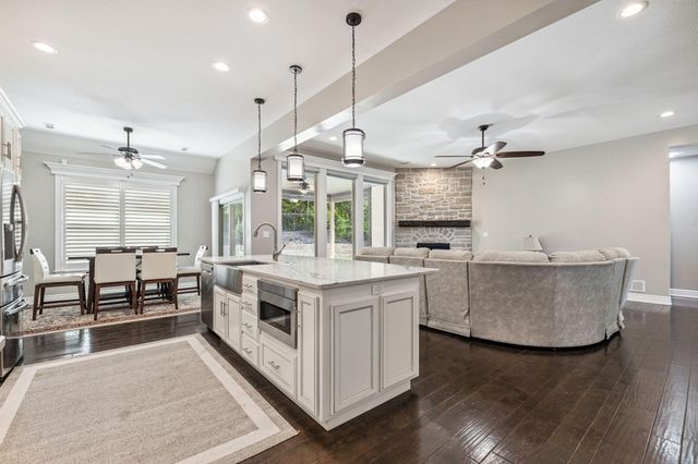 4210 GRANITE SPRINGS DR, Columbia, MO 65203
