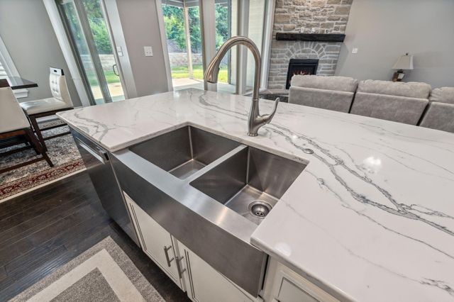 4210 GRANITE SPRINGS DR, Columbia, MO 65203
