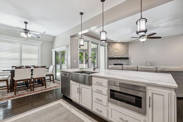 4210 GRANITE SPRINGS DR, Columbia, MO 65203