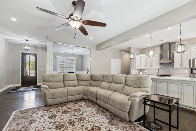 4210 GRANITE SPRINGS DR, Columbia, MO 65203