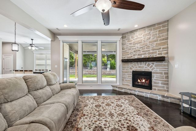 4210 GRANITE SPRINGS DR, Columbia, MO 65203