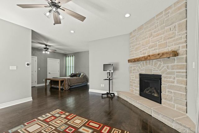 4210 GRANITE SPRINGS DR, Columbia, MO 65203