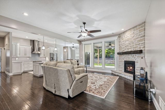 4210 GRANITE SPRINGS DR, Columbia, MO 65203