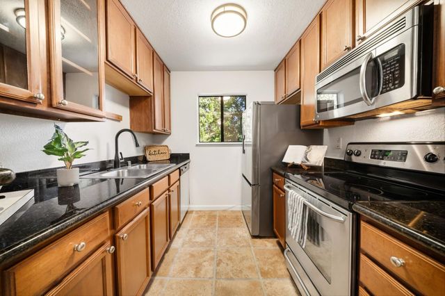 872 Catkin Court, San Jose, CA 95128