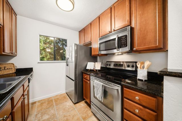872 Catkin Court, San Jose, CA 95128