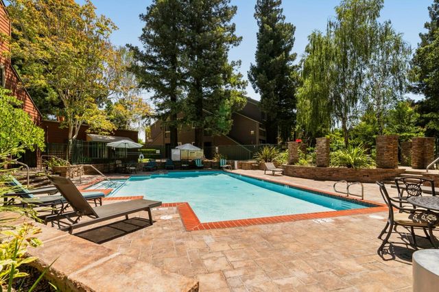 872 Catkin Court, San Jose, CA 95128
