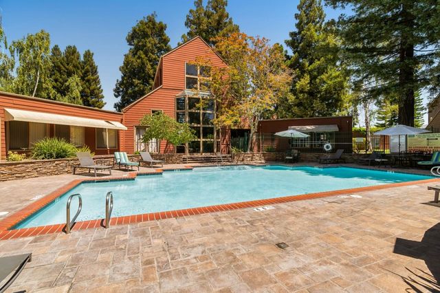 872 Catkin Court, San Jose, CA 95128