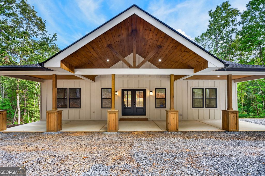 1030 Old Flat Branch Road, Ellijay, GA 30540