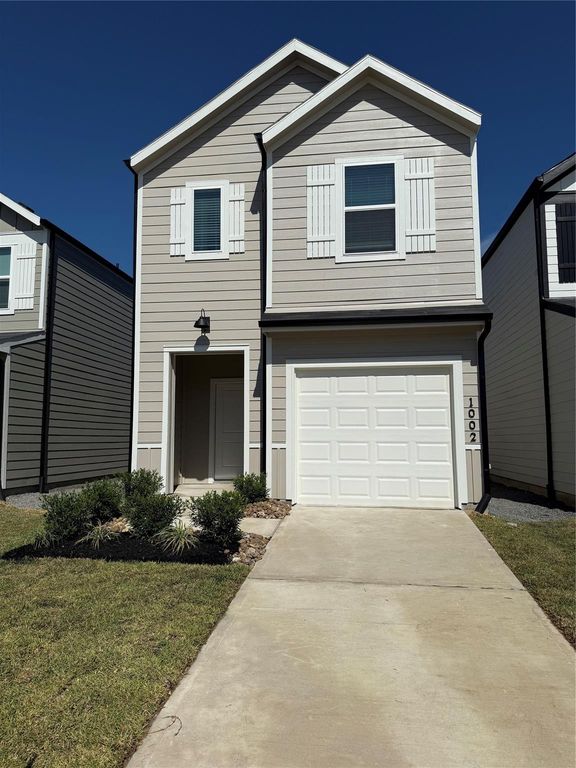 1002 Moon Drop Lane, Houston, TX 77090