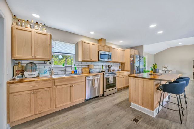 1010 Buckeye Rd, Ashland City, TN 37015