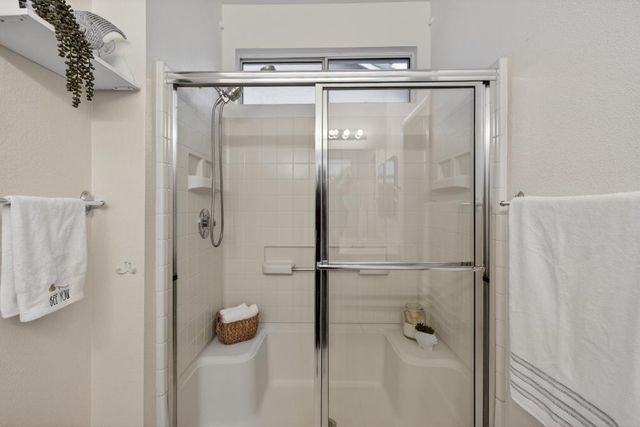 860 Rathbone Cir, Folsom, CA 95630