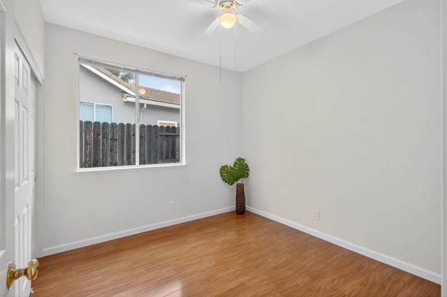 860 Rathbone Cir, Folsom, CA 95630