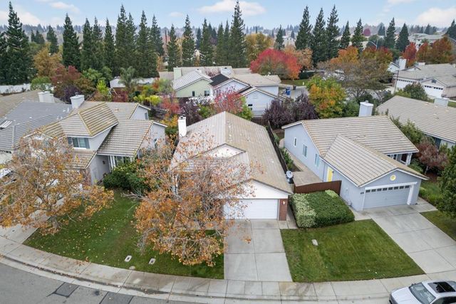 860 Rathbone Cir, Folsom, CA 95630