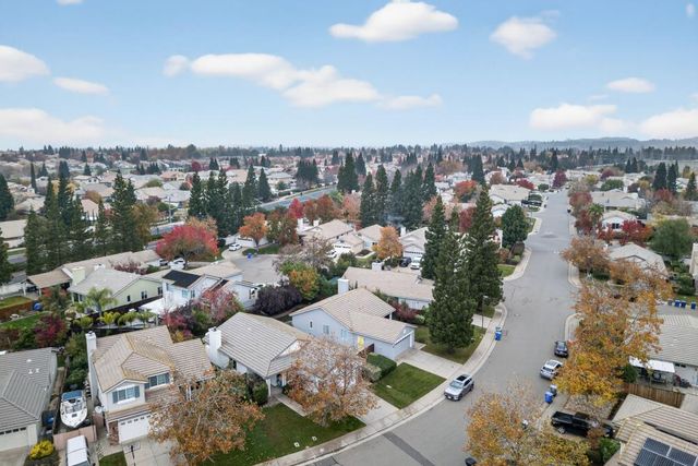 860 Rathbone Cir, Folsom, CA 95630