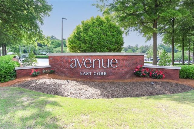 1442 Heritage Glen Drive, Marietta, GA 30068