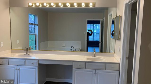 1614 ANGELWING DR, Silver Spring, MD 20904