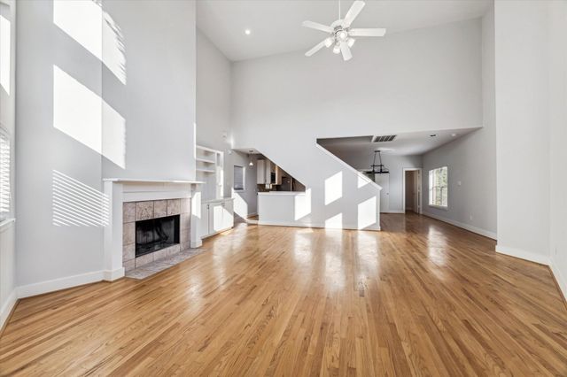 9710 Riddlewood Lane, Houston, TX 77025