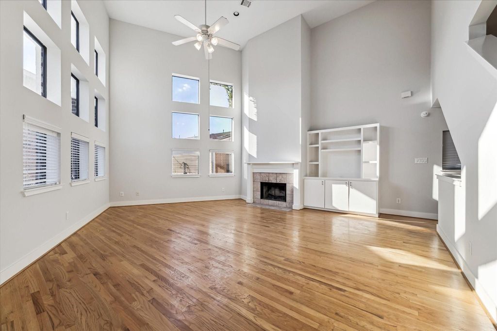 9710 Riddlewood Lane, Houston, TX 77025
