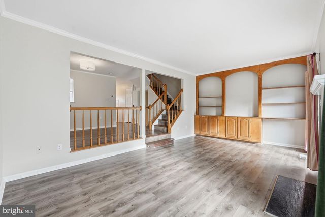 6739 ROCKLEDGE PL, Centreville, VA 20121