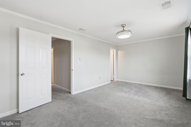 6739 ROCKLEDGE PL, Centreville, VA 20121