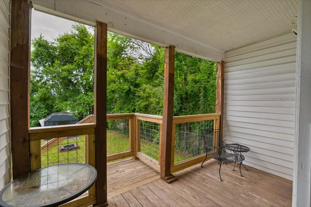 812 E 10th Street, Chattanooga, TN 37403