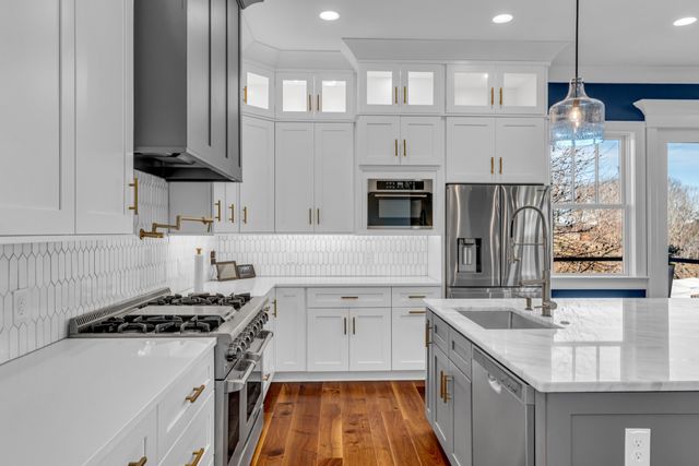 541 Lakeview Cir, Mount Juliet, TN 37122