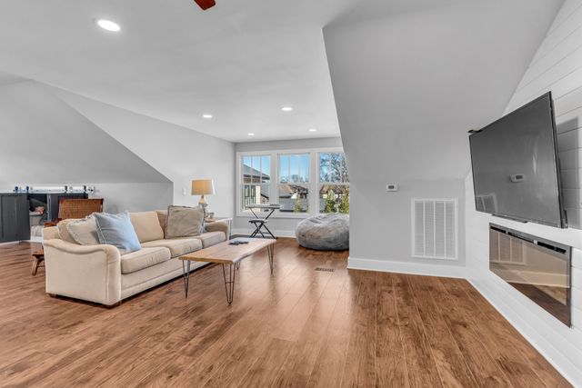 541 Lakeview Cir, Mount Juliet, TN 37122