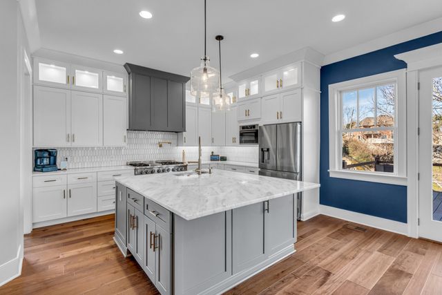 541 Lakeview Cir, Mount Juliet, TN 37122