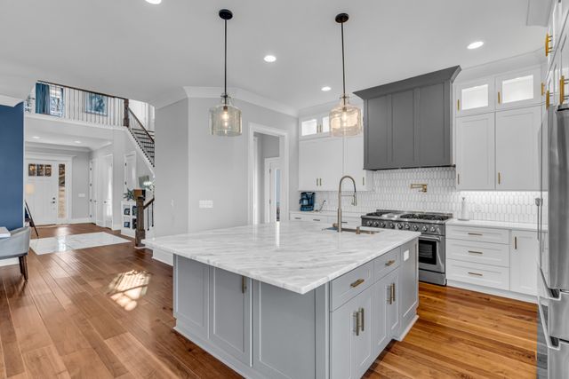 541 Lakeview Cir, Mount Juliet, TN 37122