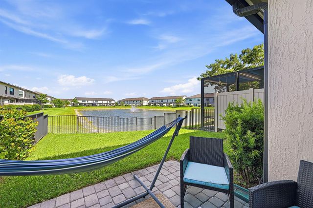 4480 W Appleton Cir W, Oakland Park, FL 33309