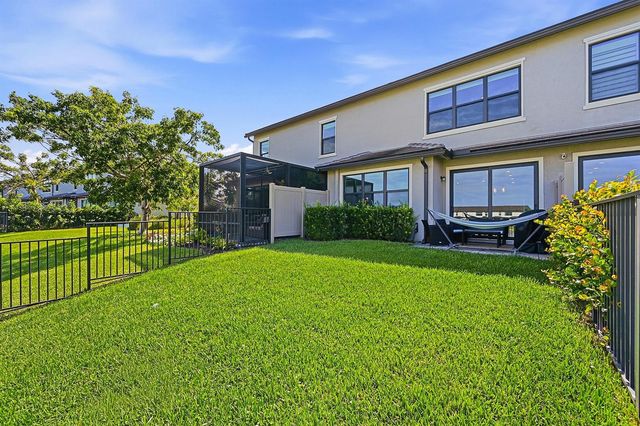 4480 W Appleton Cir W, Oakland Park, FL 33309