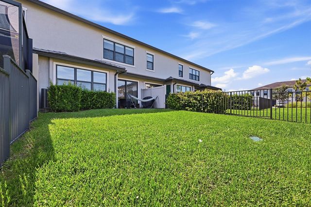 4480 W Appleton Cir W, Oakland Park, FL 33309