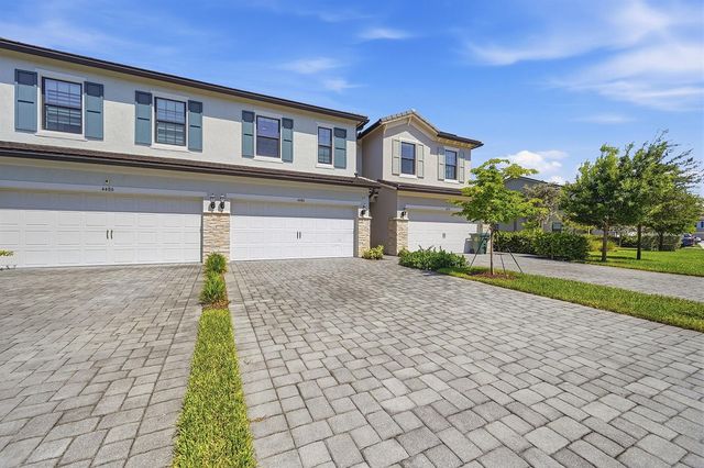 4480 W Appleton Cir W, Oakland Park, FL 33309