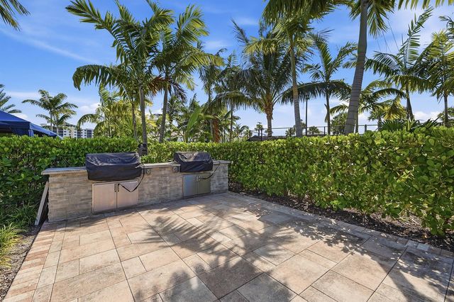 4480 W Appleton Cir W, Oakland Park, FL 33309