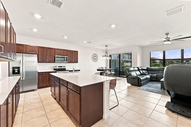 4480 W Appleton Cir W, Oakland Park, FL 33309