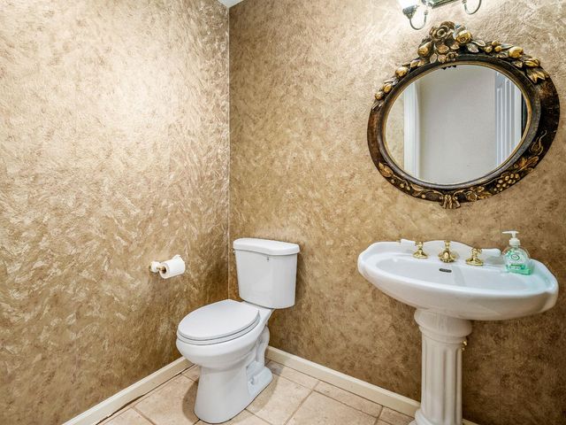 634 Lakecrest Dr, El Dorado Hills, CA 95762