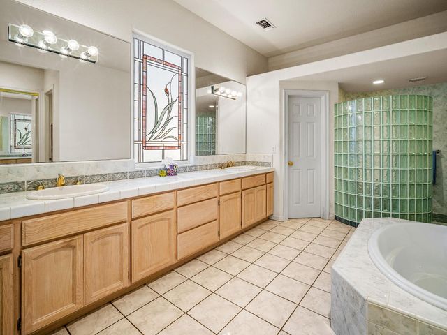 634 Lakecrest Dr, El Dorado Hills, CA 95762
