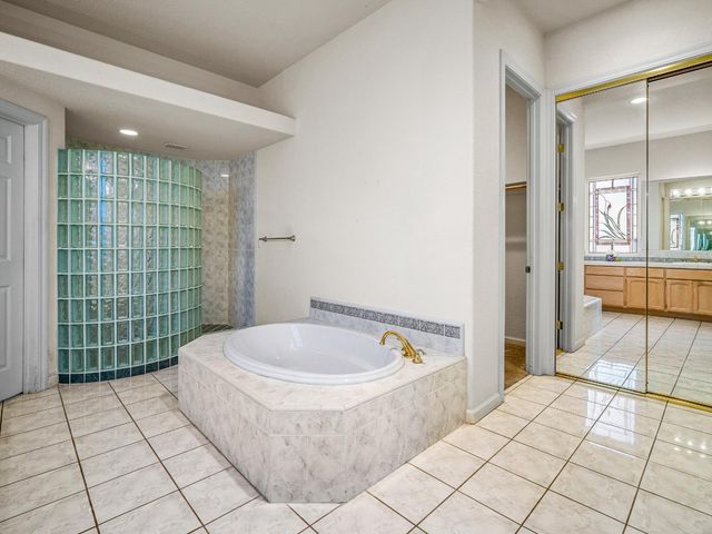 634 Lakecrest Dr, El Dorado Hills, CA 95762