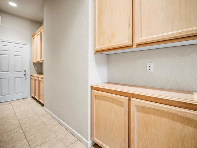 634 Lakecrest Dr, El Dorado Hills, CA 95762