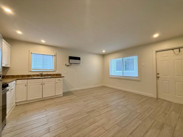 1215 NE 17th Avenue Unit 6, Fort Lauderdale, FL 33304