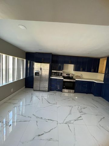 1699 NW 7th Terrace, Pompano Beach, FL 33060