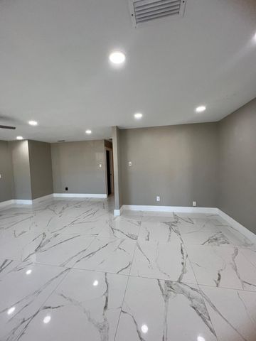 1699 NW 7th Terrace, Pompano Beach, FL 33060