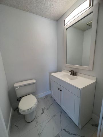 1699 NW 7th Terrace, Pompano Beach, FL 33060