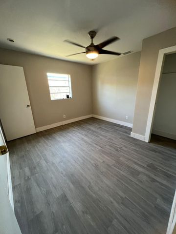 1699 NW 7th Terrace, Pompano Beach, FL 33060